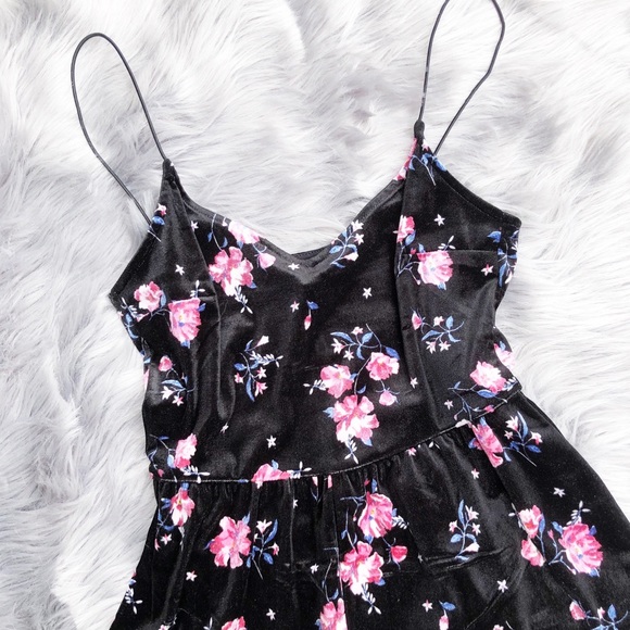H&M Pants - H&M / Black Velvet Rose Floral Romper